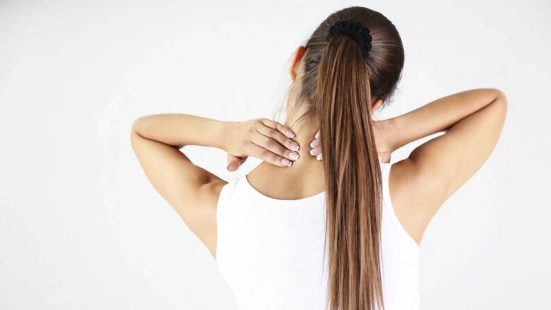 болка във врата поради остеохондроза